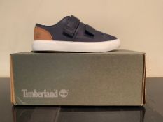 NEW & BOXED TIMBERLAND NAVY TRAINER SIZE INFANT 9.5 (149 UPSTAIRS)