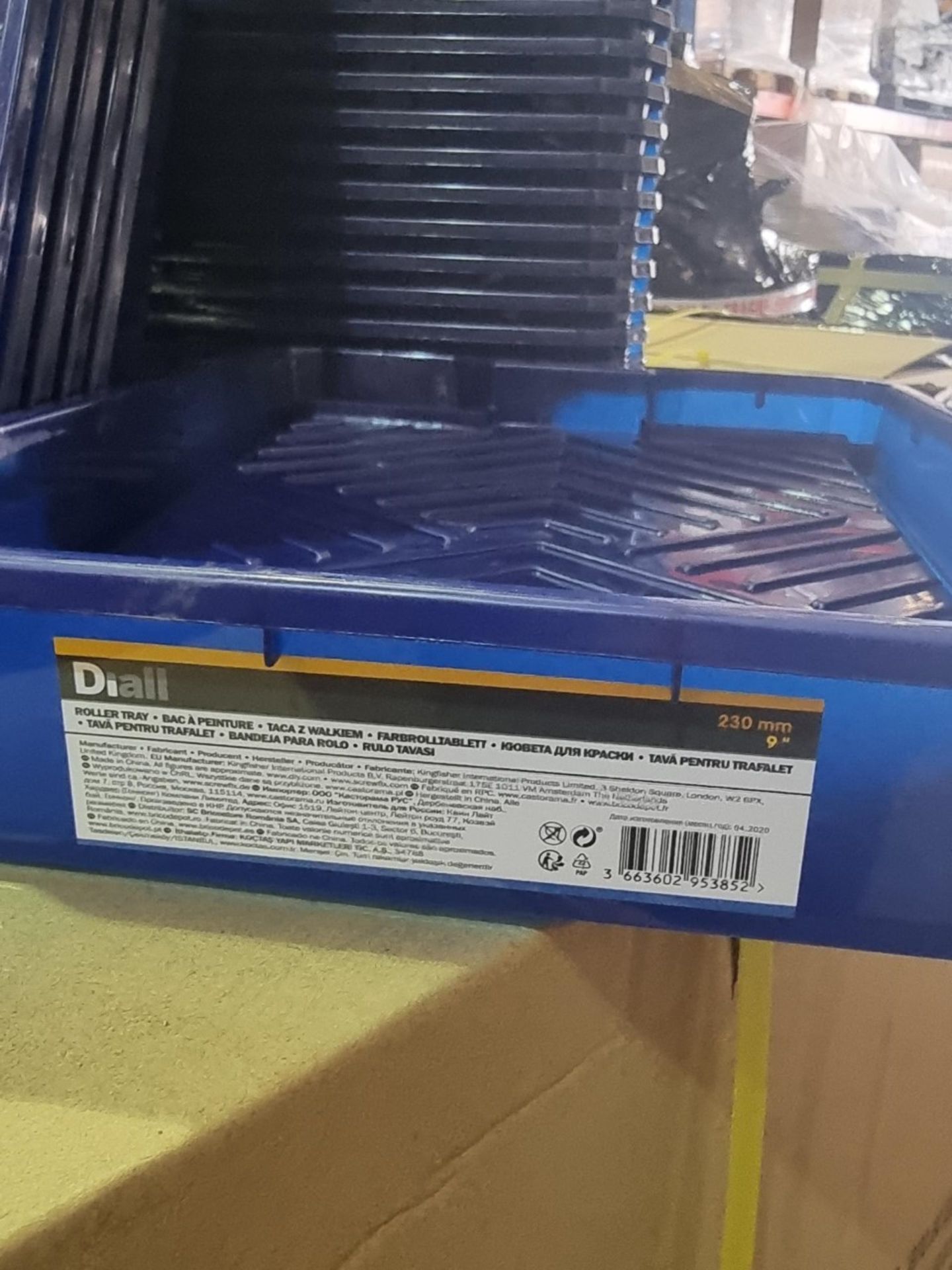 (Z163) PALLET TO CONTAIN 216 x NEW DIALL 230MM 9 INCH ROLLER TRAYS. RRP £4.97 EACH - Image 2 of 2