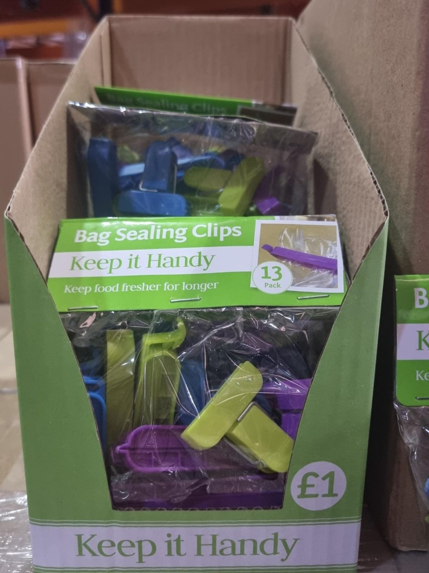 PALLET TO CONTAIN 400 x NEW SEALED PACKS OF 13 KEEP IT HANDY BAG SEALING CLIPS - Image 2 of 2