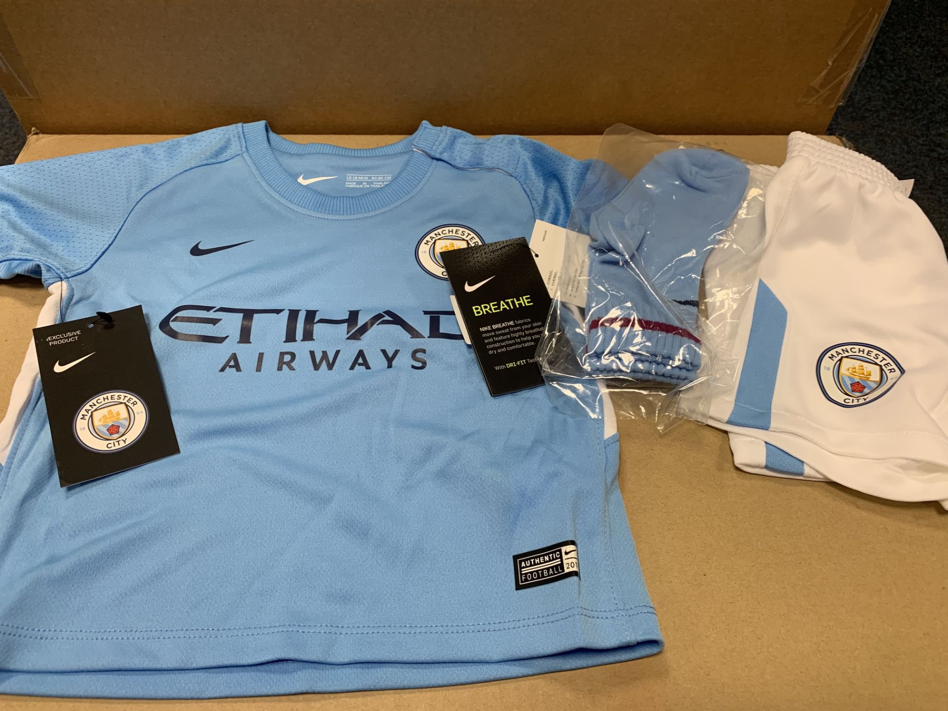 (NO VAT) 6 X BRAND NEW MANCHESTER CITY BLUE FULL KIT SIZE 12-18M