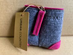 50 X BRAND NEW URBAN COUNTRY TRIANGLE POUCH COIN HOLDERS GREY AND CERISE RRP £7 EACH