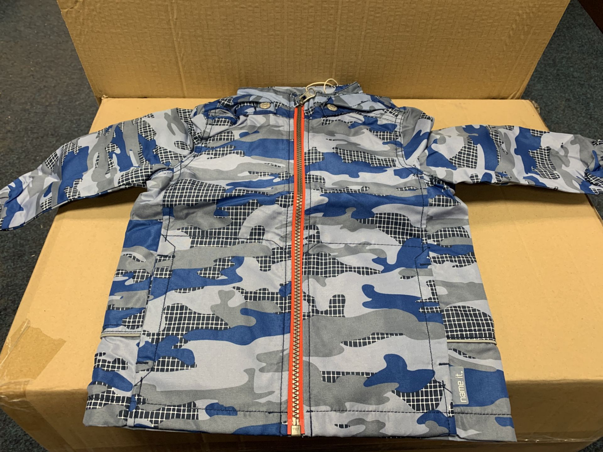 (NO VAT) 10 X BRAND NEW CAMO JACKETS AGE 1-1.5