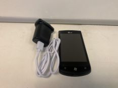LG E900 SMARTPHONE, 16GB STORAGE WITH CHARGER