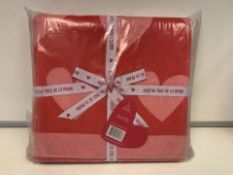 8 X BRAND NEW AGATHA RUIZ DE LA PRADA CORAZON FUCSIA ROSA THROW 130 X 170CM RRP £60 EACH (134/11)