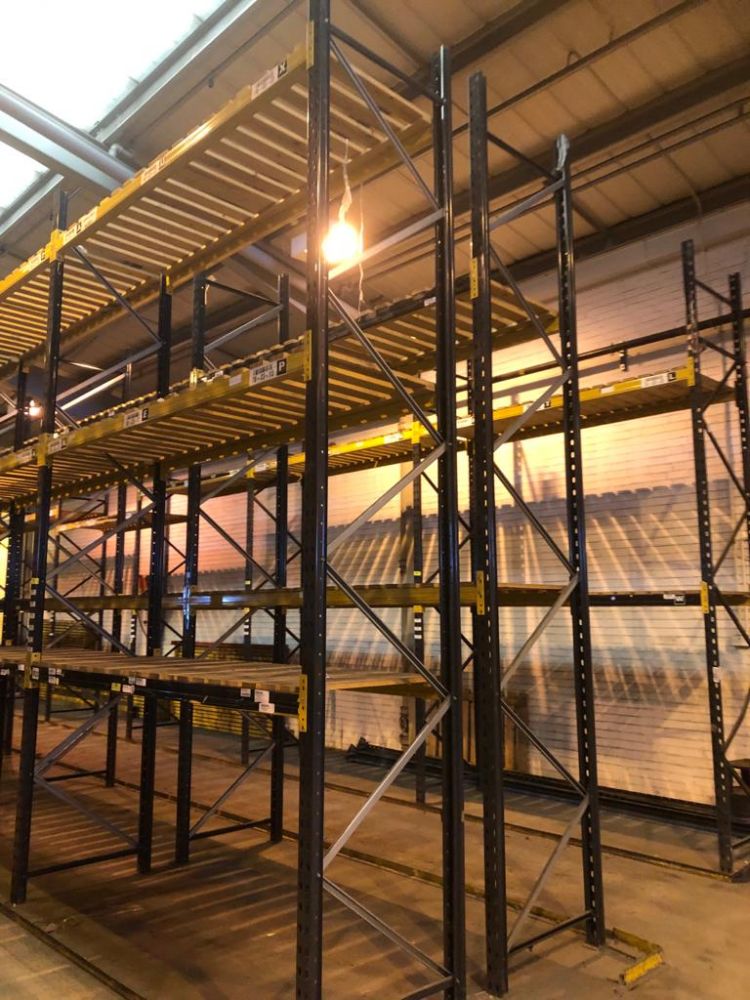 CONTENTS OF A MAJOR DISTRIBUTION WAREHOUSE TO INCLUDE LARGE QTY OF PALLET RACKING, WRAPPING MACHINES, MEZZANINE FLOORS, LADDERS, EQUIPMENT ETC