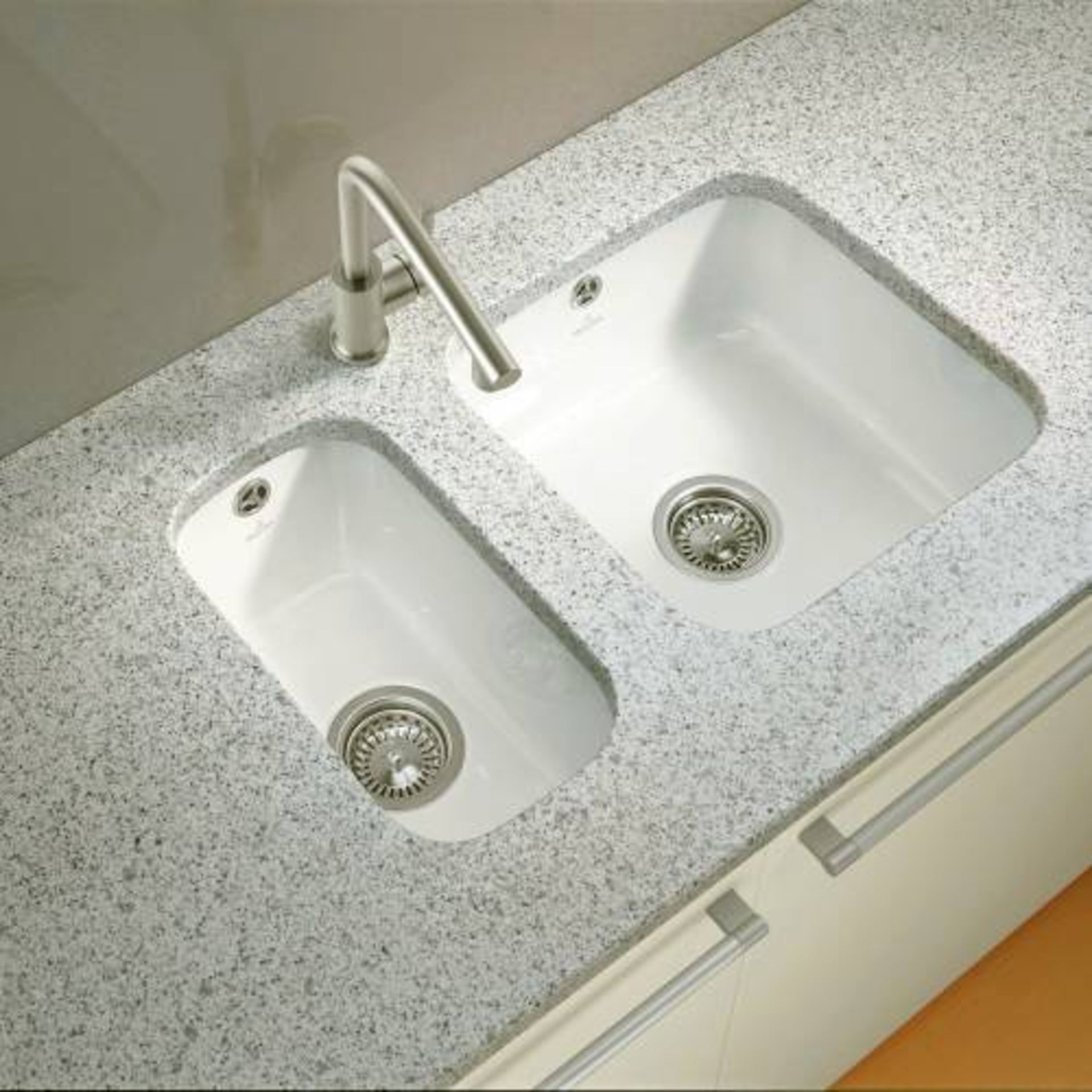 NEW (FR4) 3 X Villeroy & Boch CISTERNA 26 Undermount Kitchen Sink - Ceramic. RRP £231.00. Single