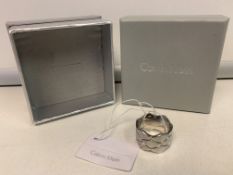 CALVIN KLEIN SILVER COLOURED FASHION RING WITH DISPLAY BOX
