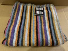 36 X BRAND NEW MULTI BRAND NEW COLOURED TOWELS SIZE 65 X 125 CM IN 1 BOX