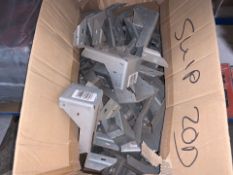 44 X BRAND NEW JOIST BRACKETS (812/18)