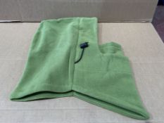 40 X BRAND NEW HOODED SNOODS GREEN (825/25)