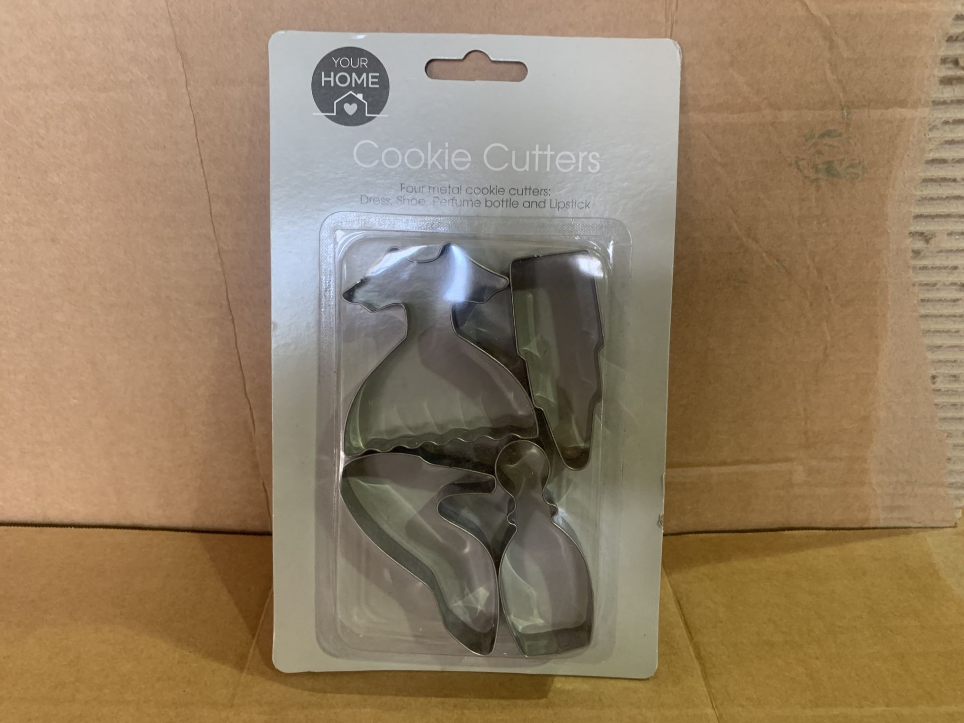144 X BRAND NEW COOKIE CUTTER SETS IN 4 BOXES