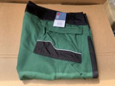 5 X BRAND NEW DICKIES PRO GREEN/BLACK SHORTS SIZE 64/48/58 (1224/1)