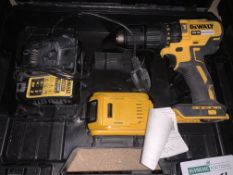 DEWALT DCD778 18V 4.0AH LI-ION XR BRUSHLESS CORDLESS COMBI DRILL COMES WITH 1 X BATTERY, CHARGER &