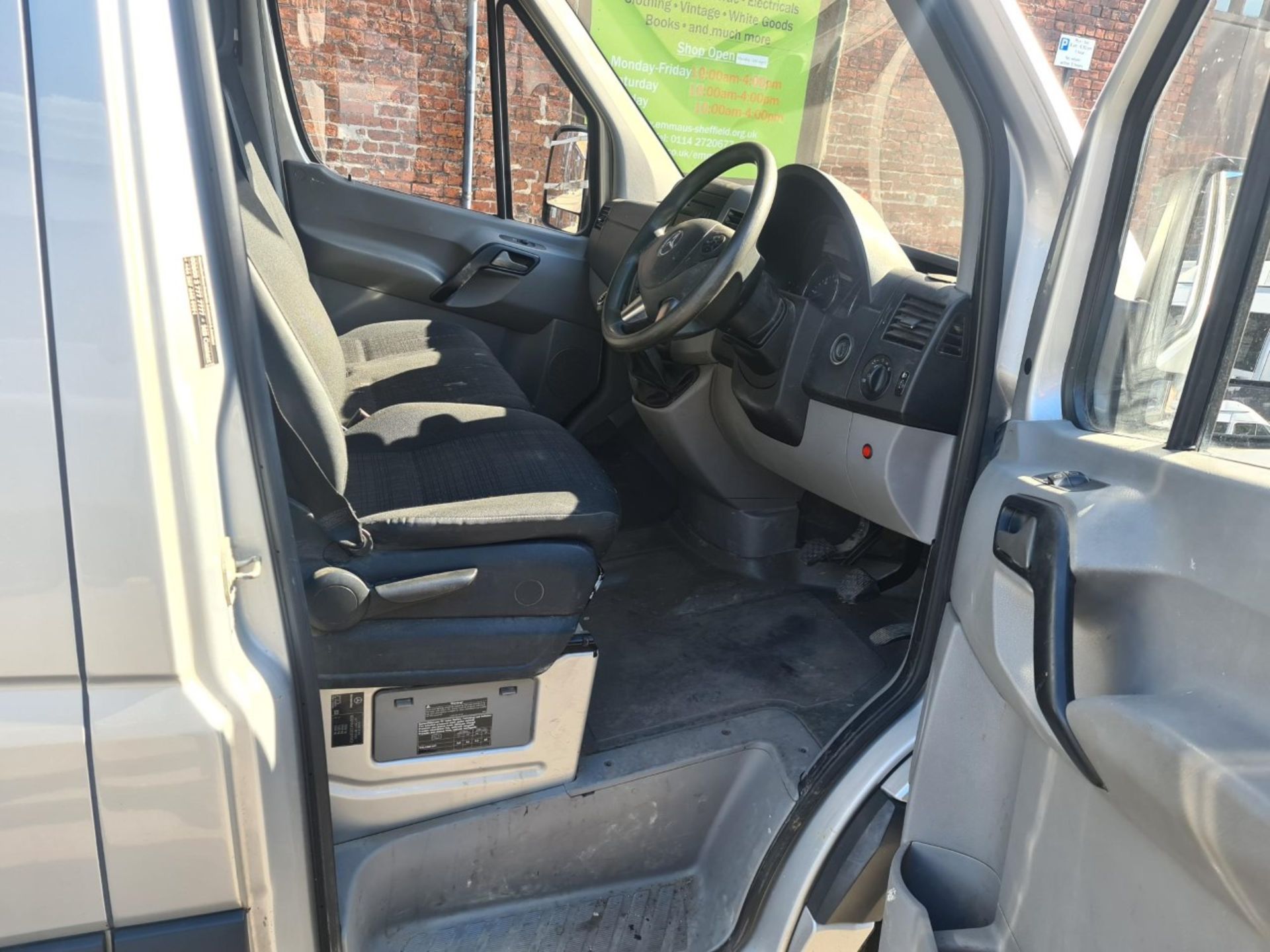 LM14NGX - 2014 MERCEDES BENZ SPRINTER 313CDI. SILVER. 109,583 MILES. MOT valid until 25 January - Image 3 of 9
