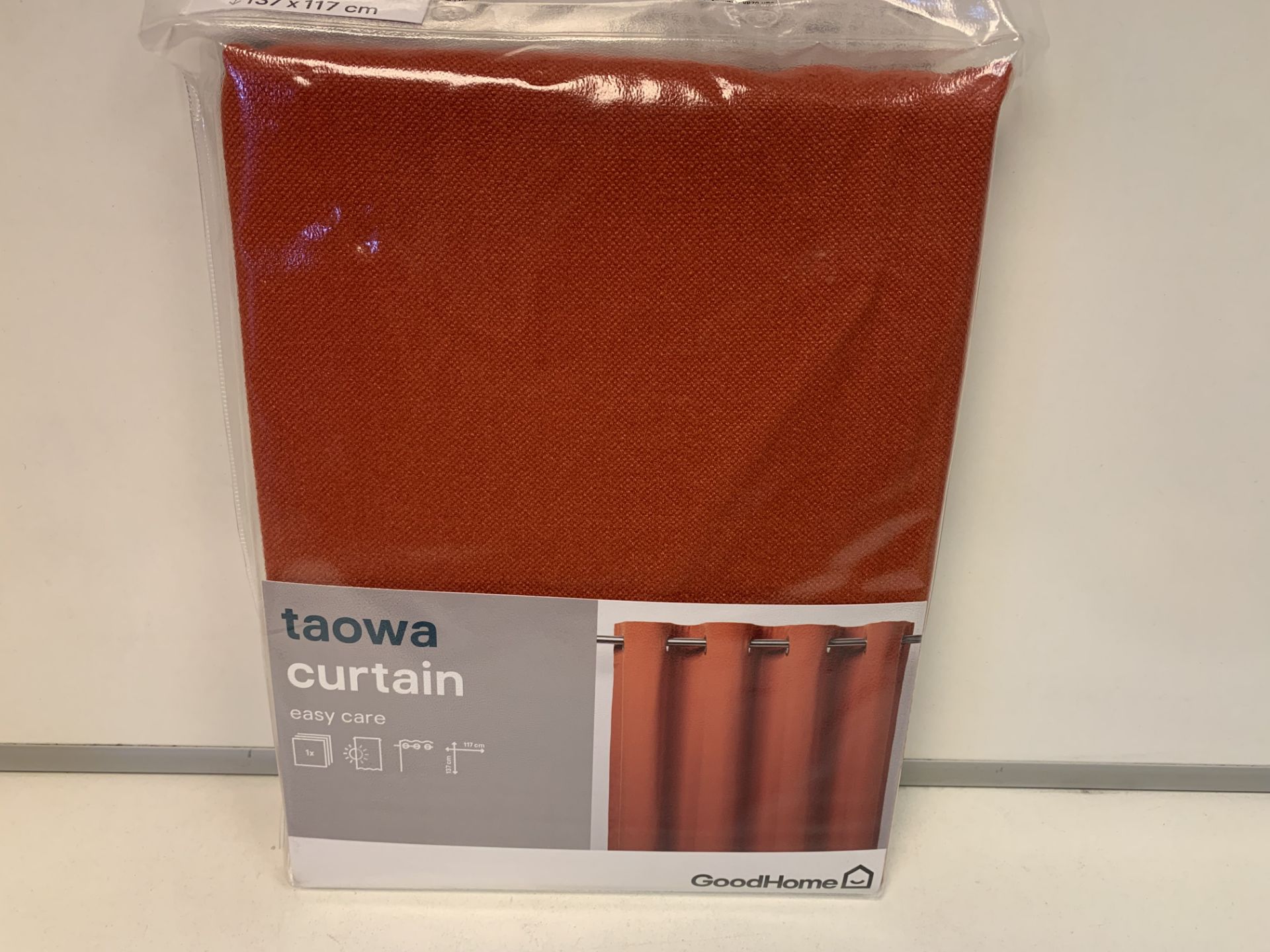 16 X NEW PACKAGED GOODHOME TAOWA ORANGE RUST BLACKOUT CURTAINS SIZE: 117(L)X137(H)CM