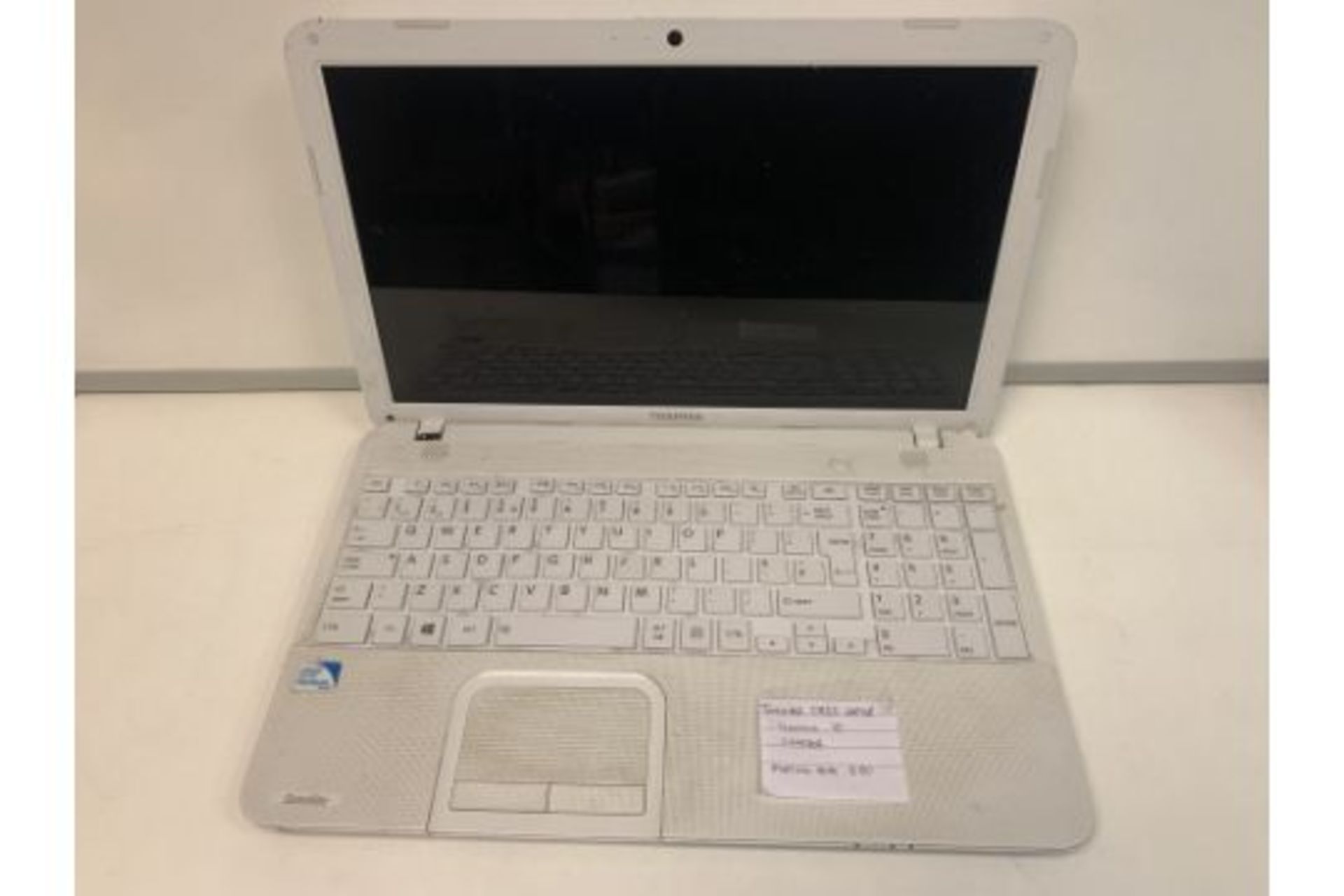 TOSHIBA C855 LAPTOP, WINDOWS 10 WITH CHARGER (97/25)