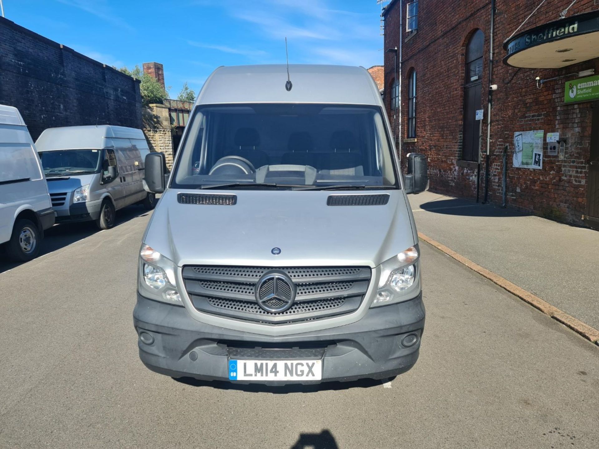 LM14NGX - 2014 MERCEDES BENZ SPRINTER 313CDI. SILVER. 109,583 MILES. MOT valid until 25 January - Image 5 of 9