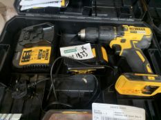 DEWALT DCD778M2T-SFGB 18V 4.0AH LI-ION XR BRUSHLESS CORDLESS COMBI DRILL COMES WITH BATTERY &