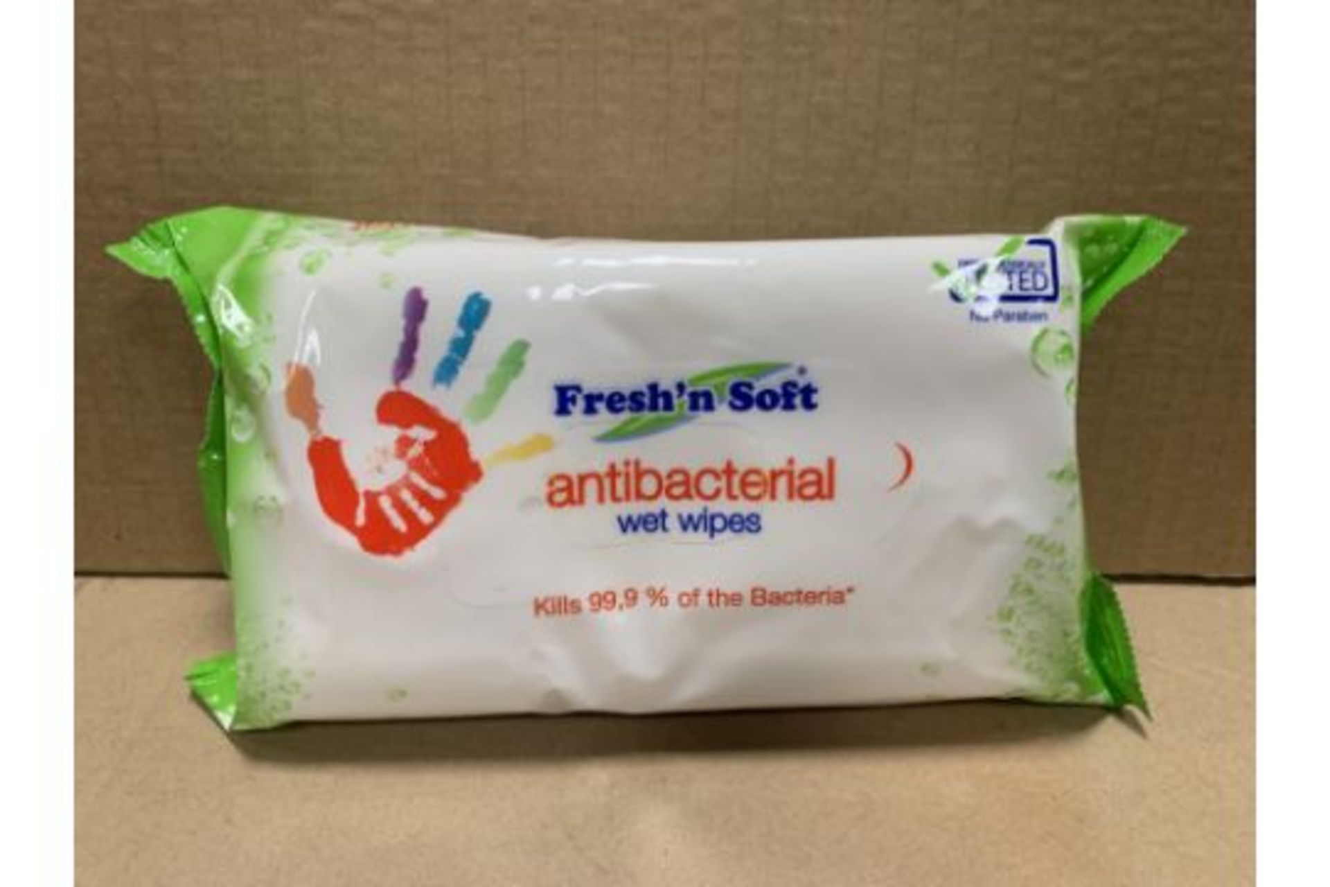 96 X PACKS OF FRESH AND SOFT ANTIBACTERIAL WET WIPES IN 4 BOXES (1510/8)