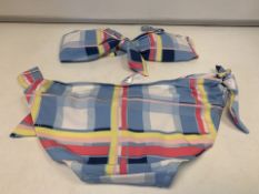 20 X BRAND NEW 2 PIECE MULTI COLOURED WHITE/BLUE/YELLOW BIKINI SETS SIZES 10-16 (627/8)