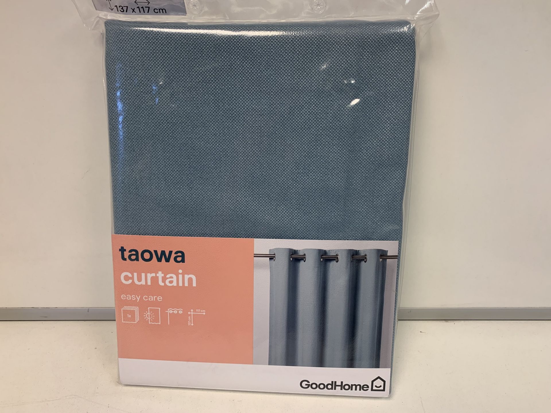 16 X NEW PACKAGED GOODHOME TAOWA BLACKOUT CURTAINS SIZE: 117(L)X 137(H)CM. GREY BLUE (442/15)