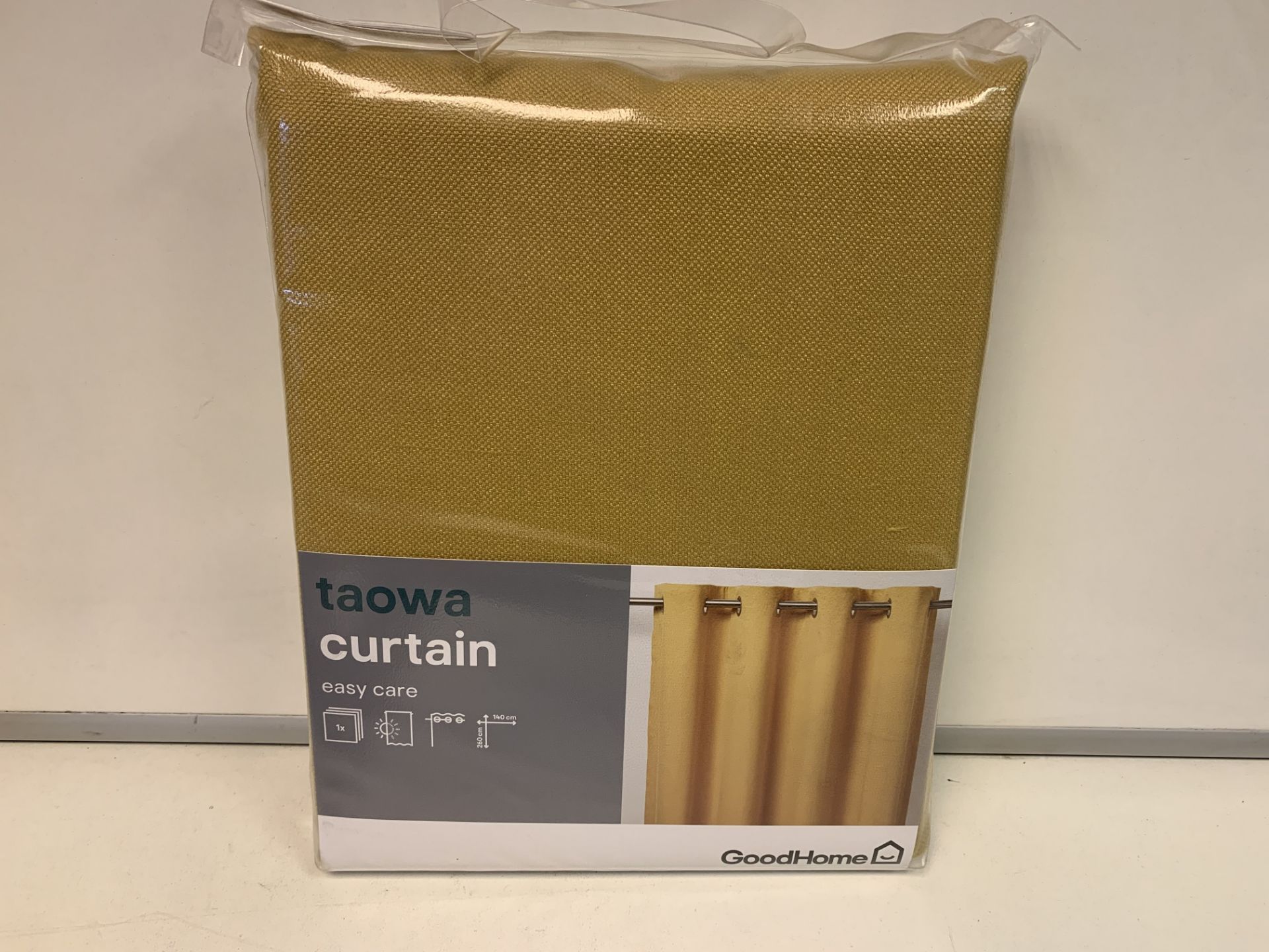 16 X NEW PACKAGED GOODHOME TAOWA BLACKOUT CURTAINS SIZE: 140(L)X 260(H)CM. YELLOW (470/15)
