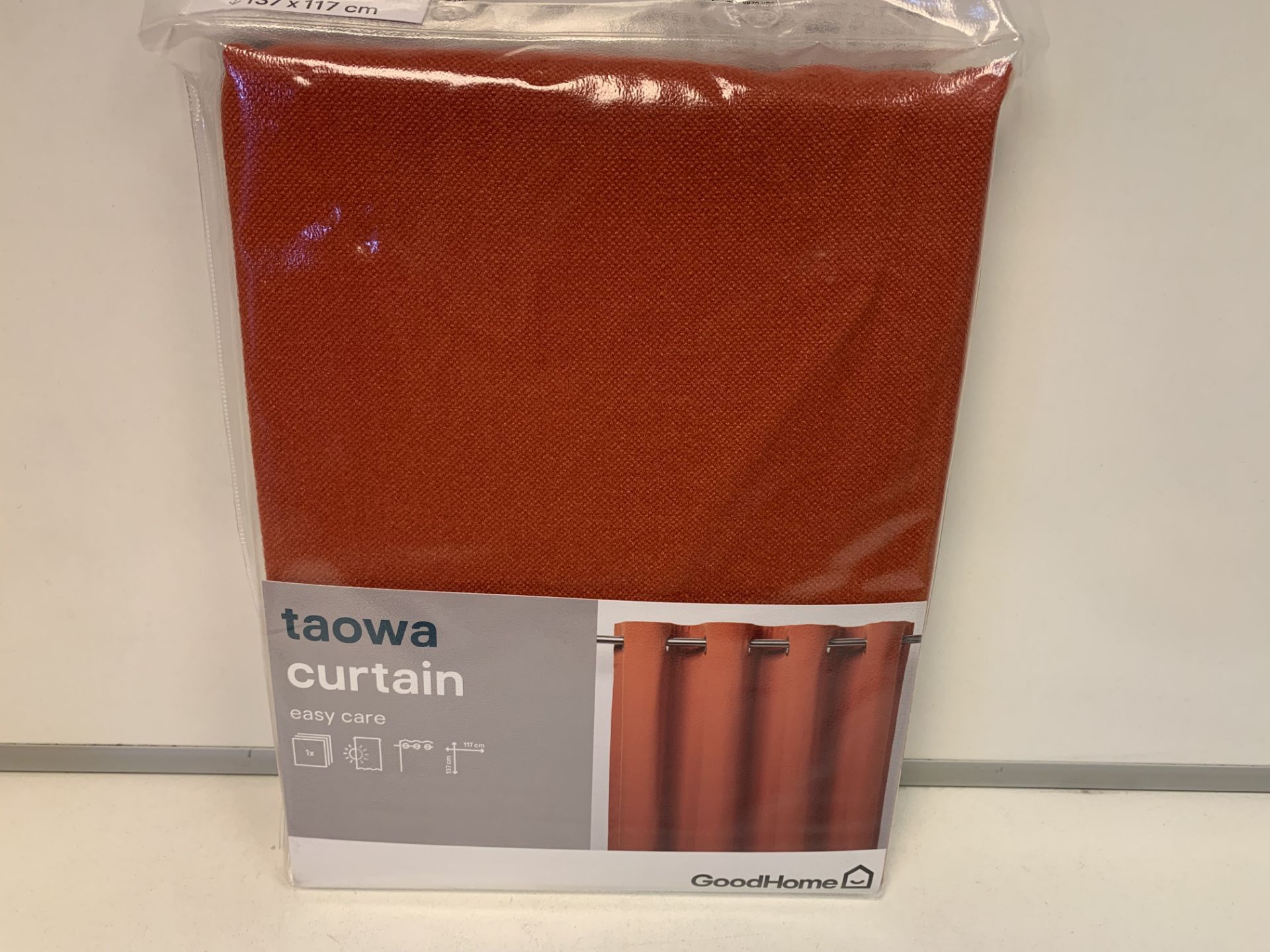 16 X NEW PACKAGED GOODHOME TAOWA ORANGE RUST BLACKOUT CURTAINS SIZE: 117(L)X137(H)CM (191/15)