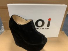 28 X BRAND NEW BOXED KOI BLACK SUEDE SHOES IN RATIO SIZED BOXES WR2 (1174/15)