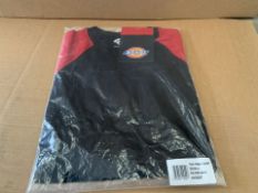 7 X BRAND NEW DICKIES TWO TONE T SHIRTS IN VARIOUS SIZES RED/BLACK (1239/15)
