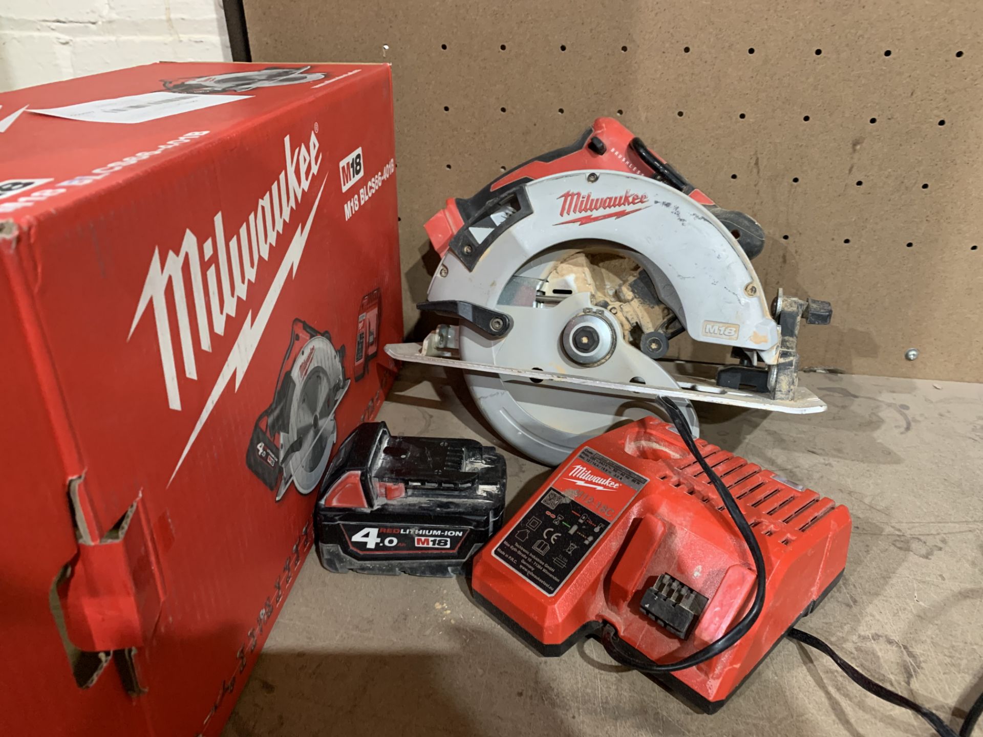 Milwaukee M18 BLCS66-0 18V Brushless Circular Saw. COMES WITH BATTERY & CHARGER. UNCHECKED ITEM