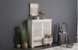 BRAND NEW MODERN RUSTIC STYLE WHITE SIDE CABINET RRP £795 90 X 36 X 100CM (A48)