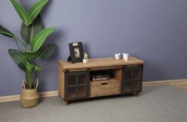 BRAND NEW MODERN INDUSTRIAL STYLE SIDE CABINET/TV UNIT RRP £695 120 X 38 X 54CM (014)