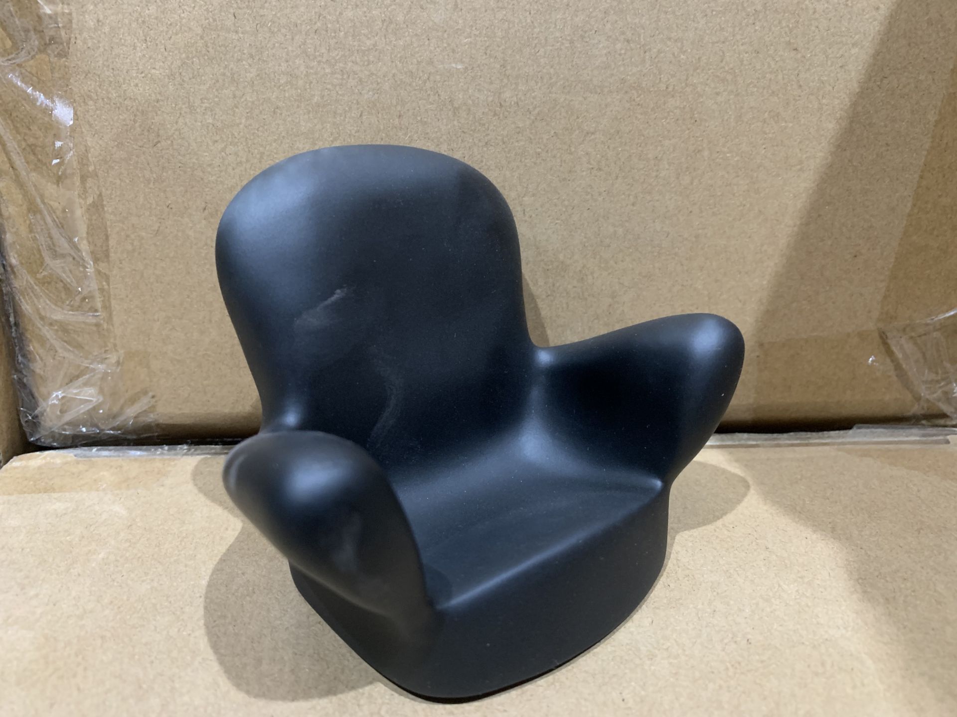 99 X BRAND NEW CHAIR SHAPED MOBILE PHONE HOLDERS