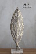 BRAND NEW LEAF DESIGN ORNAMENT RRP £89 15 X 10 X 49CM (A517)