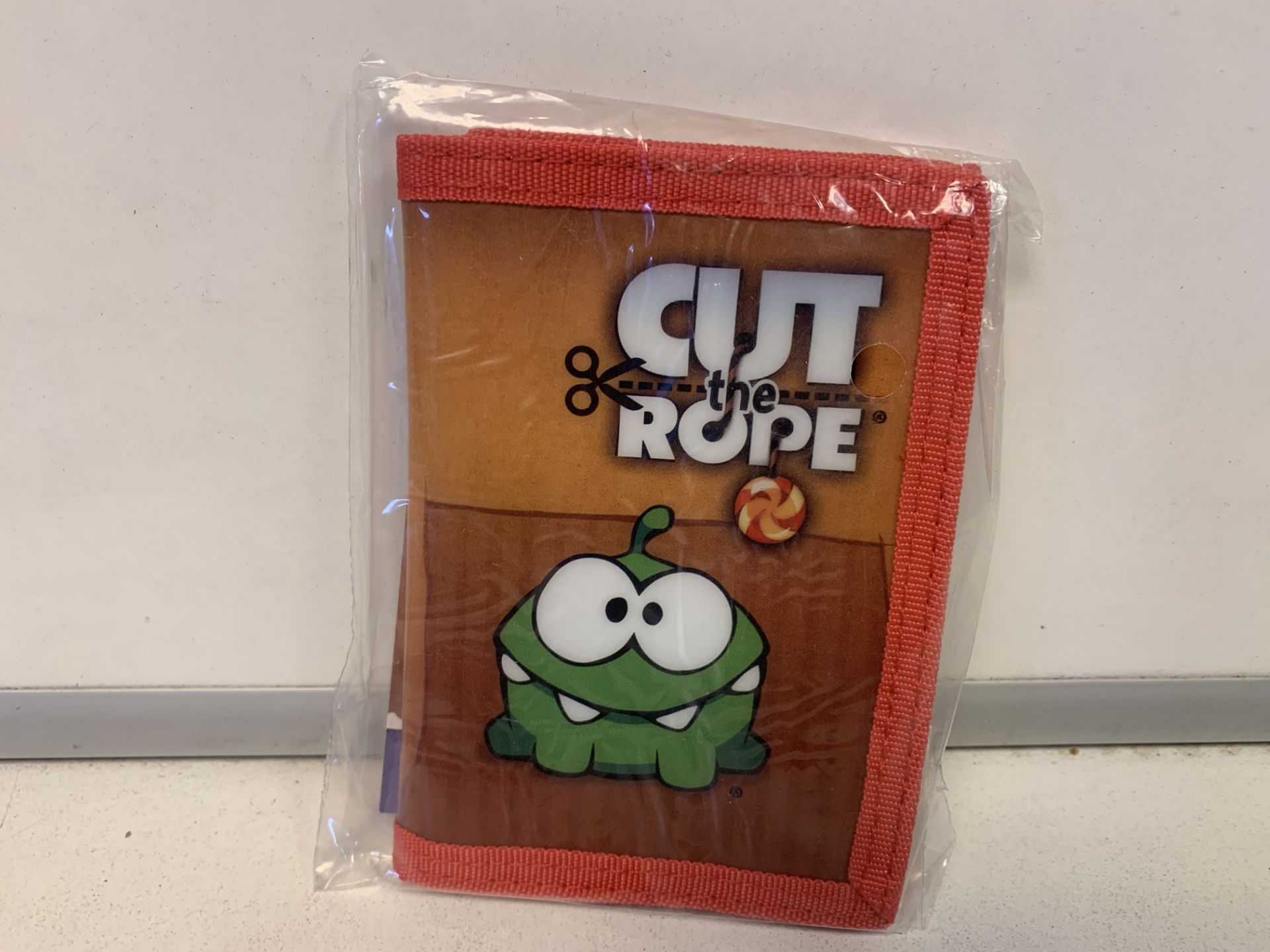 144 X BRAND NEW CUT THE ROPE WALLETS