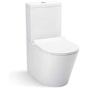 New Lyon II Close Coupled Toilet & Cistern Inc Luxury Slim Seat. RRP £599.99.Lyon Is A Gorgeous,