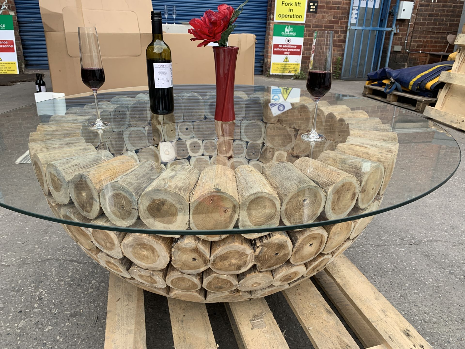 SOLID WOODEN TEAK BRANCH COFFEE TABLE WITH GLASS DIA 130 X H45 RRP £1125 - Image 2 of 3