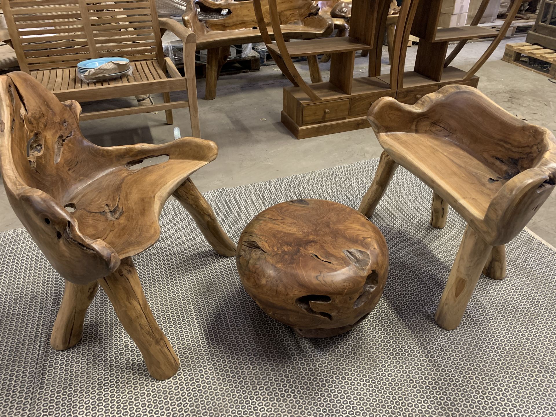 SOLID WOODEN TEAK ROOT SETS (TABLE AND 2 STOOLS) DIA 50 X H40 RRP £995 - Image 2 of 3