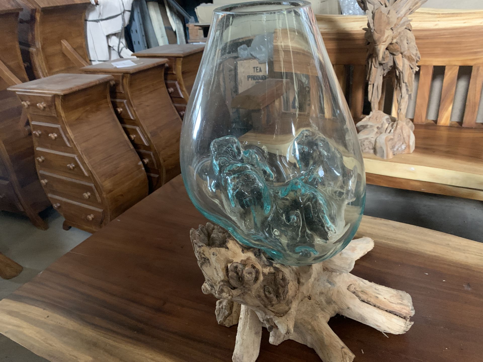 TEAK ROOT WITH GLASS VASE L15 X W20 X H30 RRP £195 - Image 2 of 2