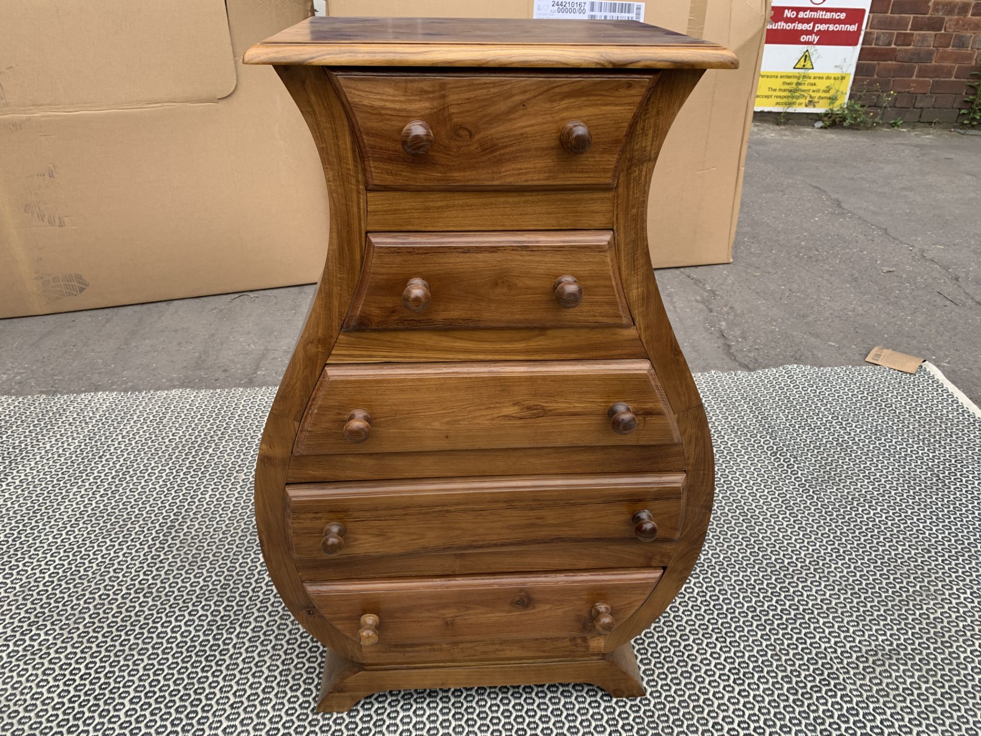 SOLID WOODEN TEAK CURVY CABINET L50 X W35 X H80 RRP £725 - Image 2 of 3