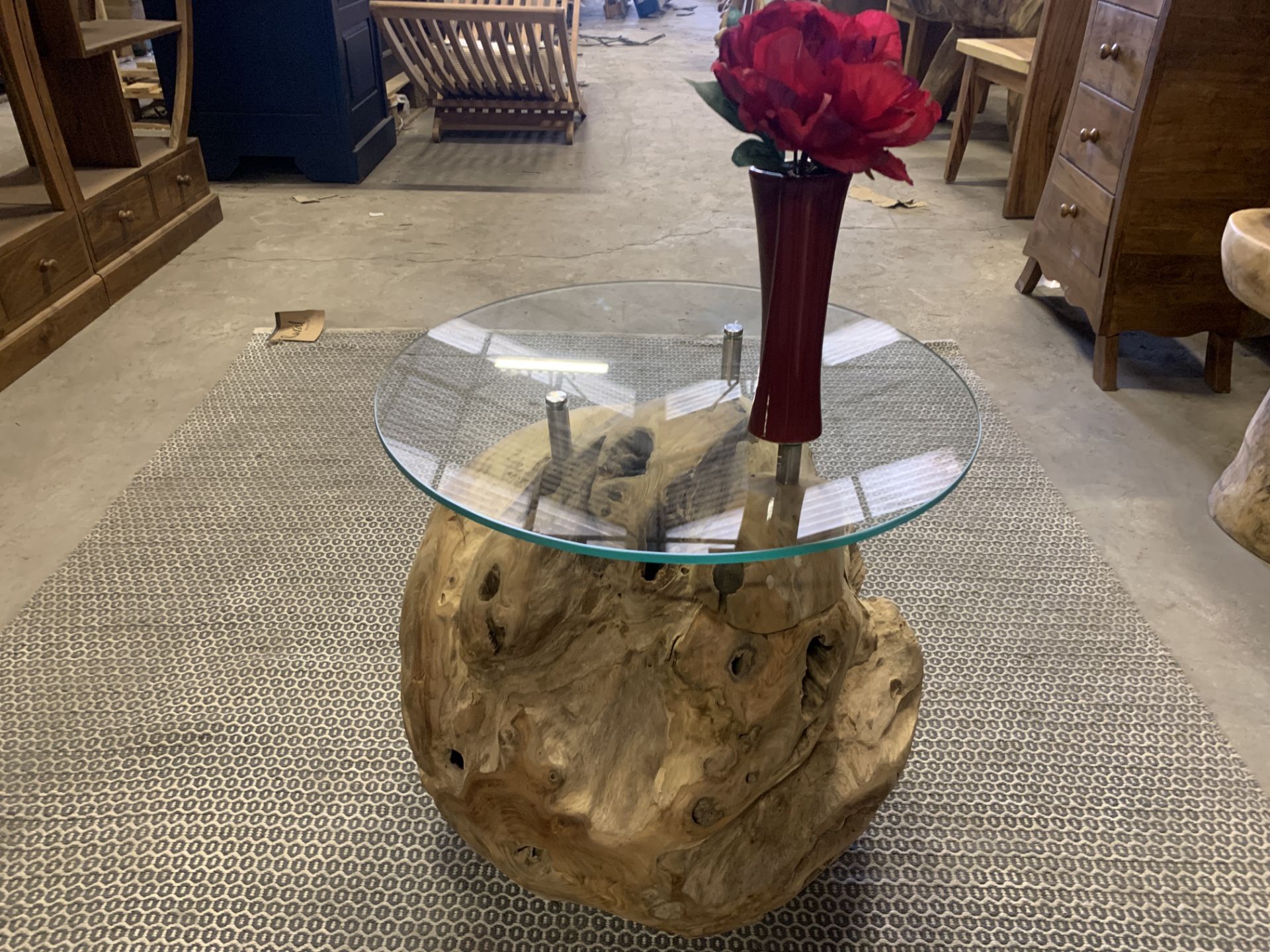 SOLID WOODEN TEAK ROOT BALL TABLE WITH 8MM GLASS DIA 50 X H50 RRP £725 - Image 3 of 3