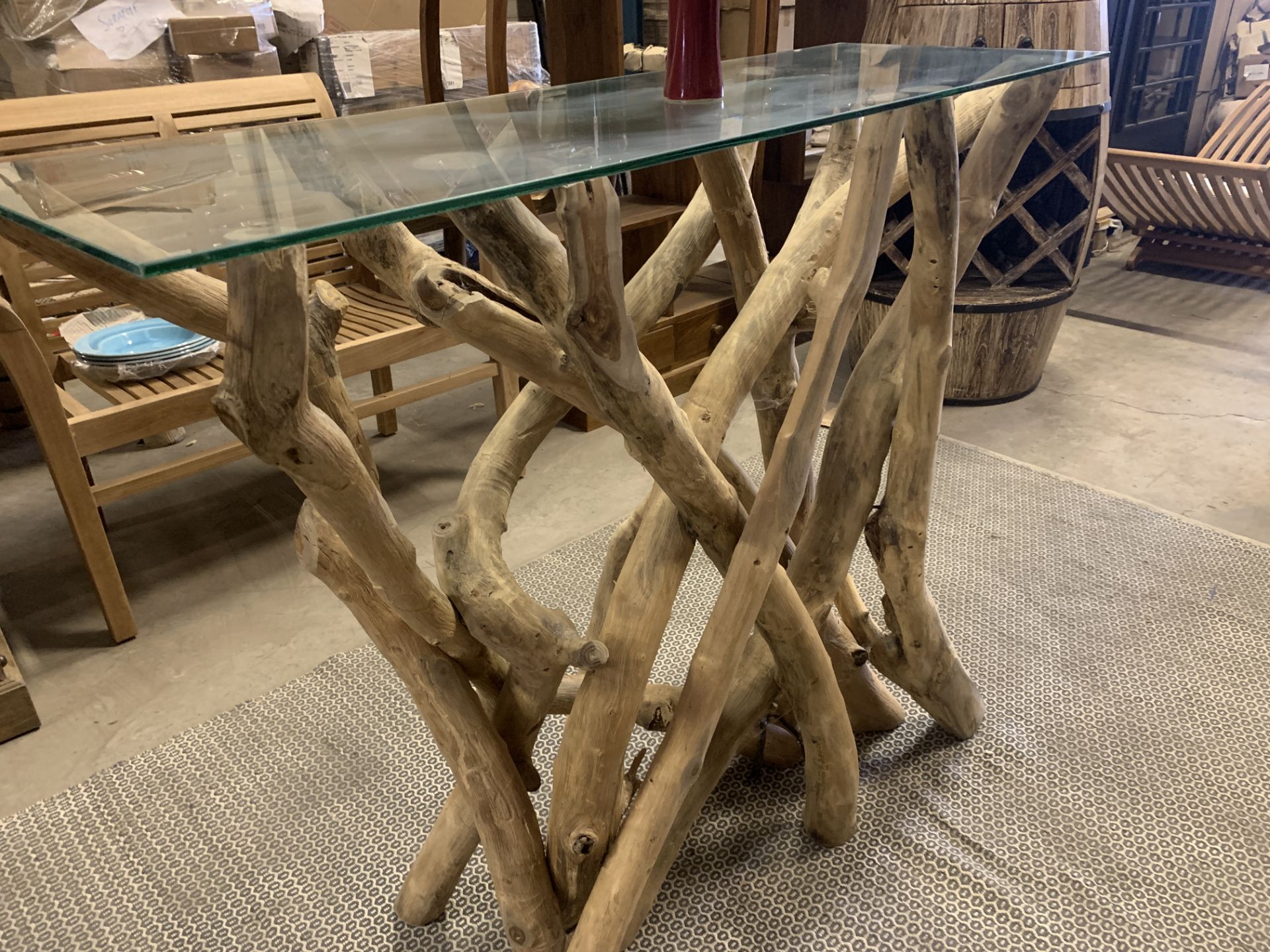 SOLID WOODEN CONSOLE TEAK BRANCH WITH GLASS TOP L120 X W40 X H100 RRP £625 - Image 3 of 3