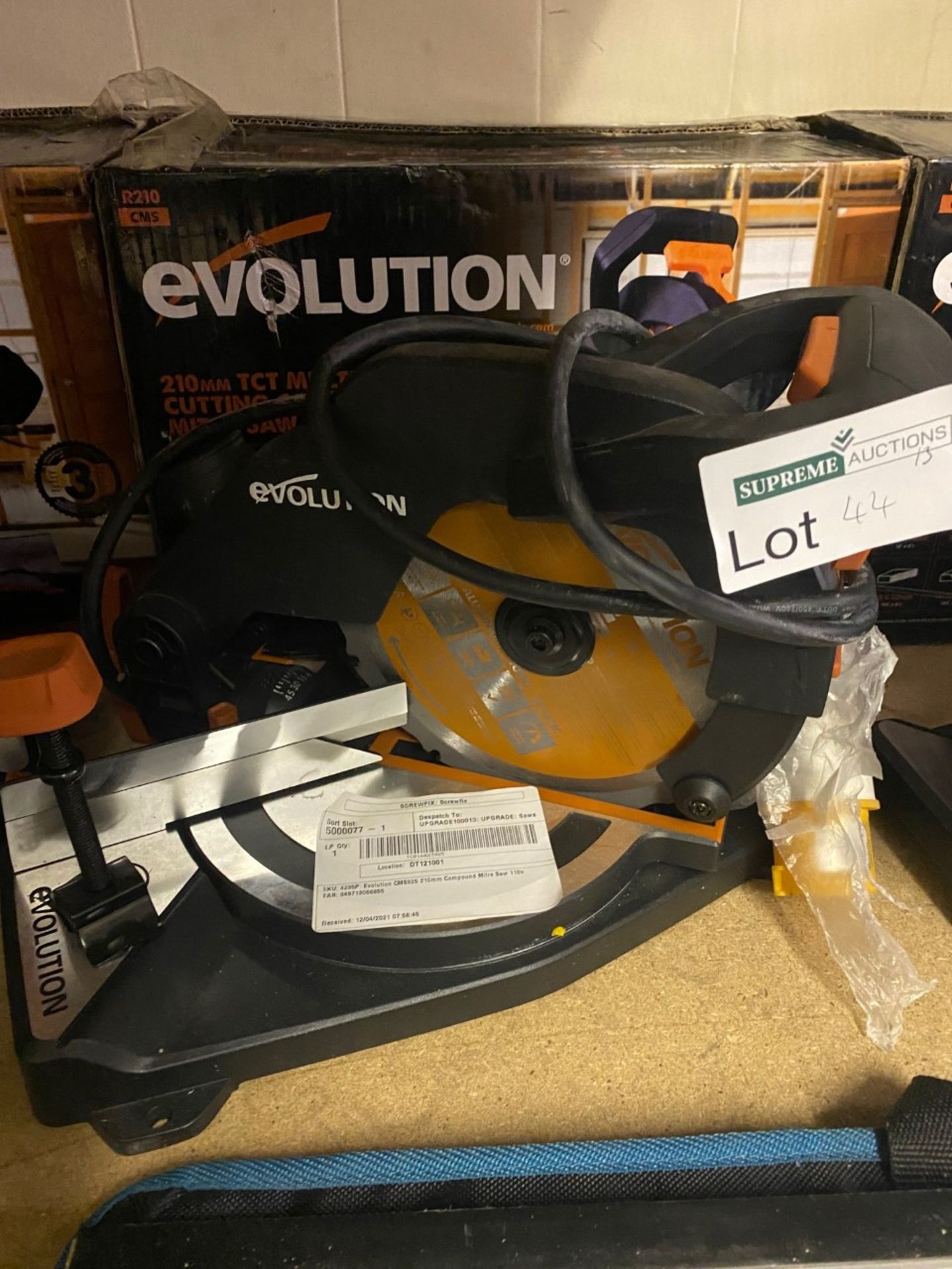 EVOLUTION R210CMS 210MM ELECTRIC SINGLE-BEVEL COMPOUND MITRE SAW 110V COMES WITH BOX (UNCHECKED)