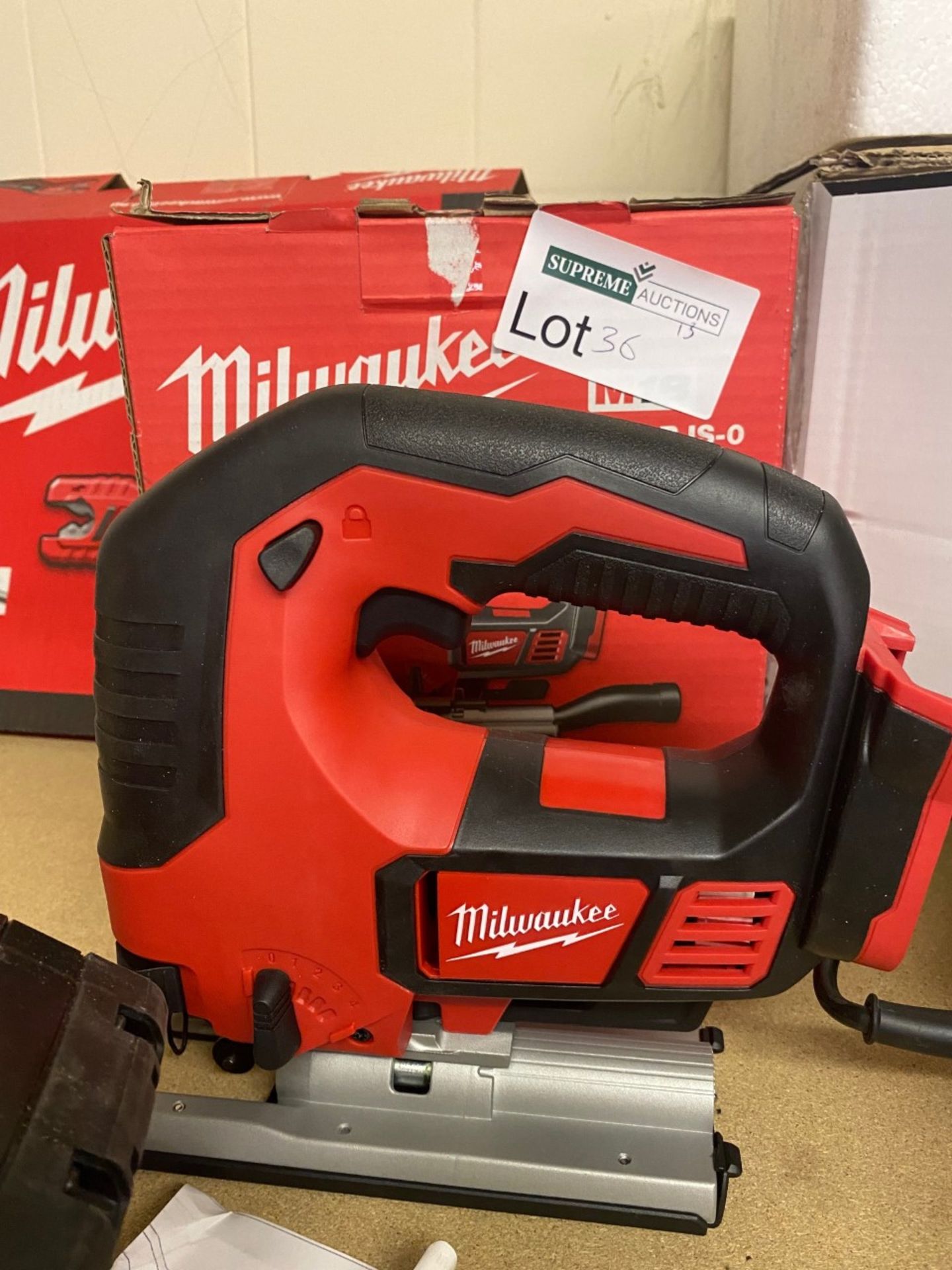 MILWAUKEE M18 BJS-0 18V LI-ION CORDLESS JIGSAW COMES WITH BOX (UNCHECKED)