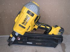 DEWALT DCN692N-XJ 90MM 18V LI-ION XR BRUSHLESS FIRST FIX CORDLESS NAIL GUN COMES WITH BATTERY (