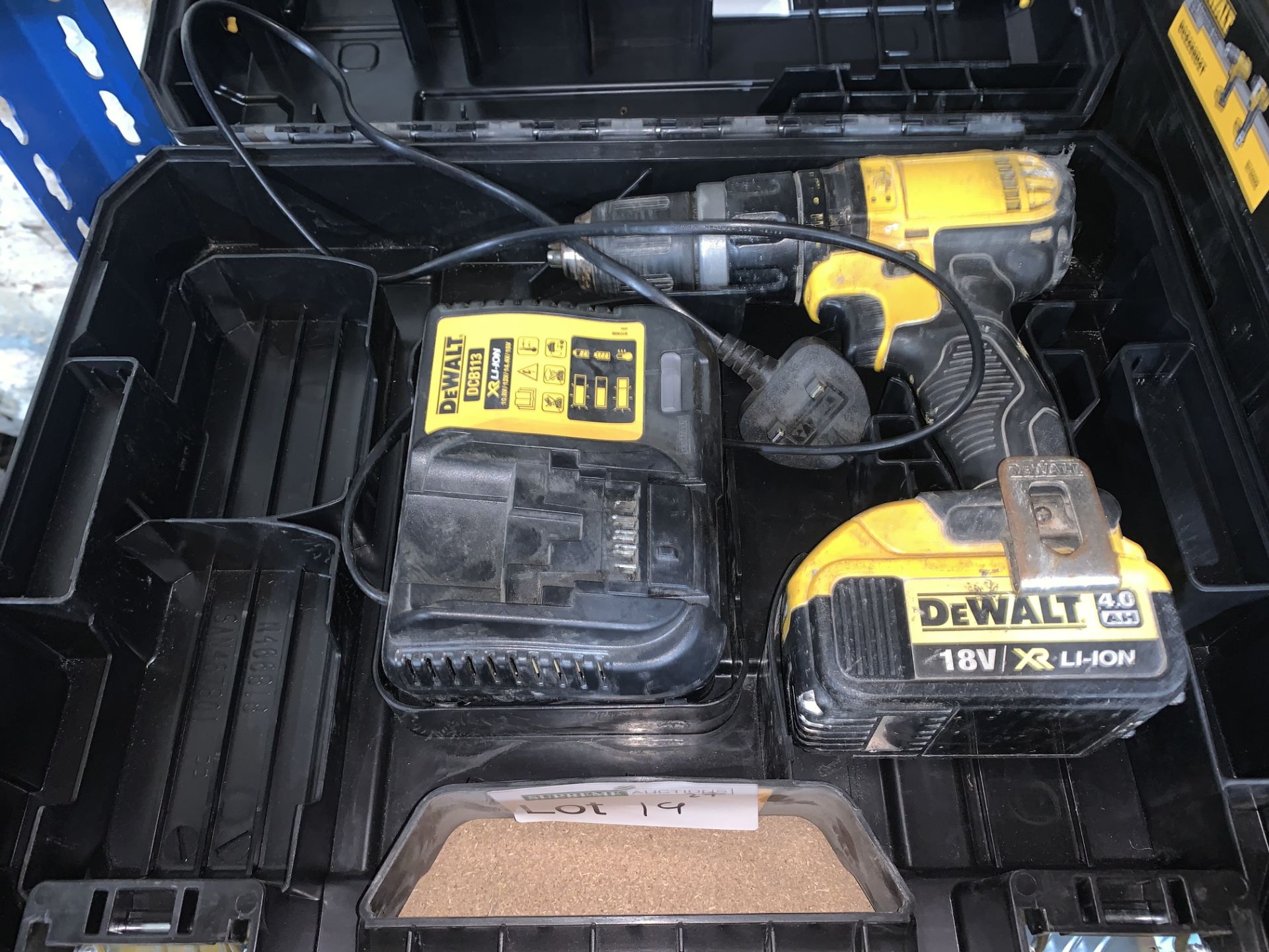 DEWALT DCD785P2T-SFGB 18V 5.0AH LI-ION XR CORDLESS COMBI-HAMMER DRILL COMES WITH 1 BATTERY,