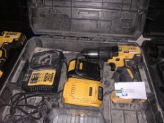 DEWALT DCD778M2T-SFGB 18V 4.0AH LI-ION XR BRUSHLESS CORDLESS COMBI DRILL COMES WITH 2 BATTERIES,