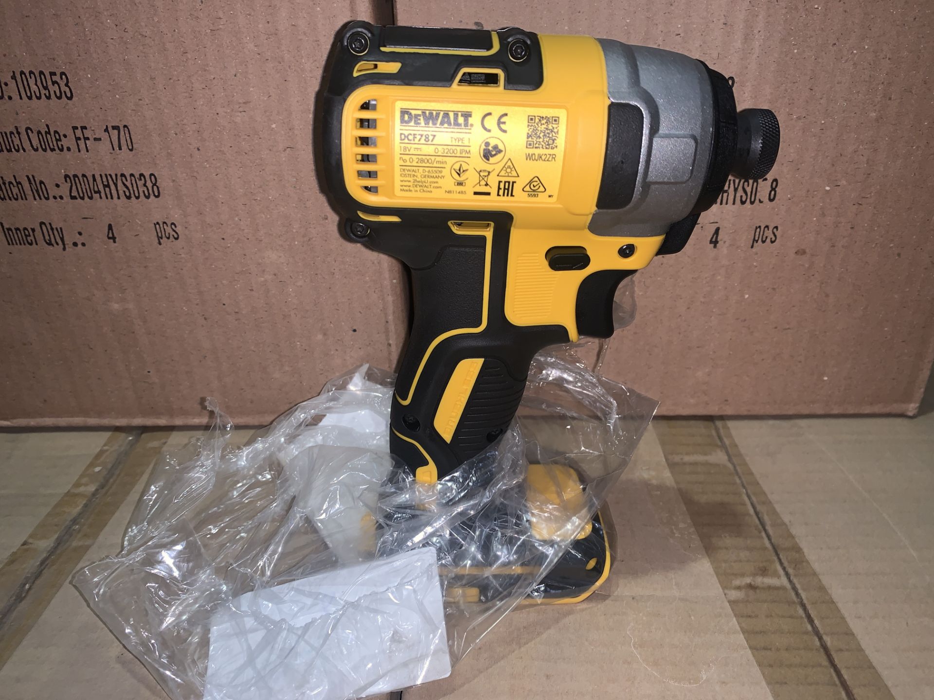 DEWALT DCF787D2T-SFGB 18V 2.0AH LI-ION XR BRUSHLESS CORDLESS IMPACT DRIVER (UNCHECKED / UNTESTED )