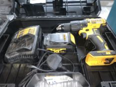 DEWALT DCD778M2T-SFGB 18V 4.0AH LI-ION XR BRUSHLESS CORDLESS COMBI DRILL COMES WITH 1 BATTERY,