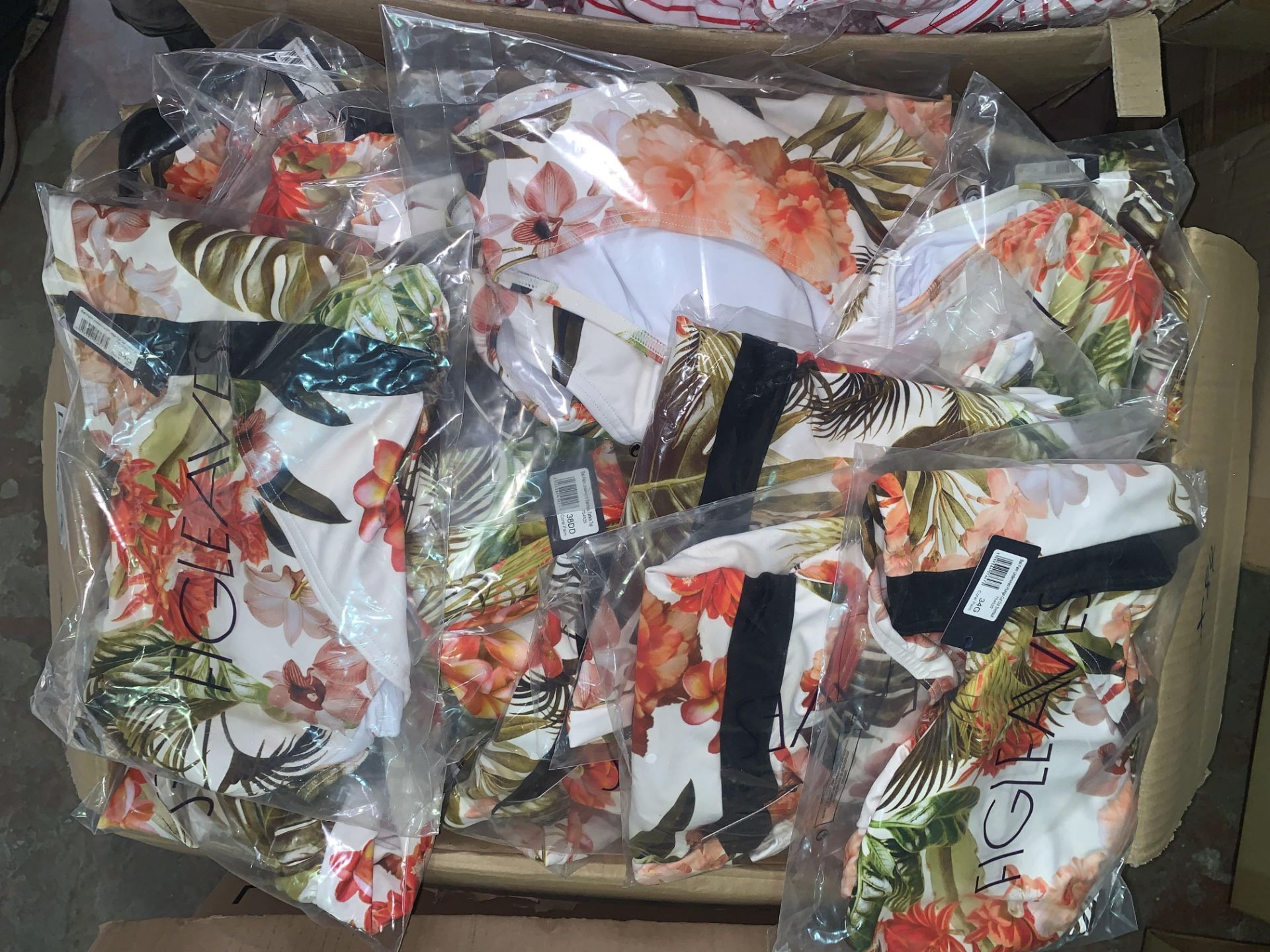 20 X BRAND NEW INDIVIDUALLY PACKAGED FIGLEAVES CORAL PALM BALI PALM UNDERWIRED BANDEAU TANKINI/